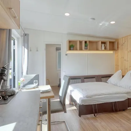 Tiny Haus 21 Am Brombachsee Holiday home Pleinfeld